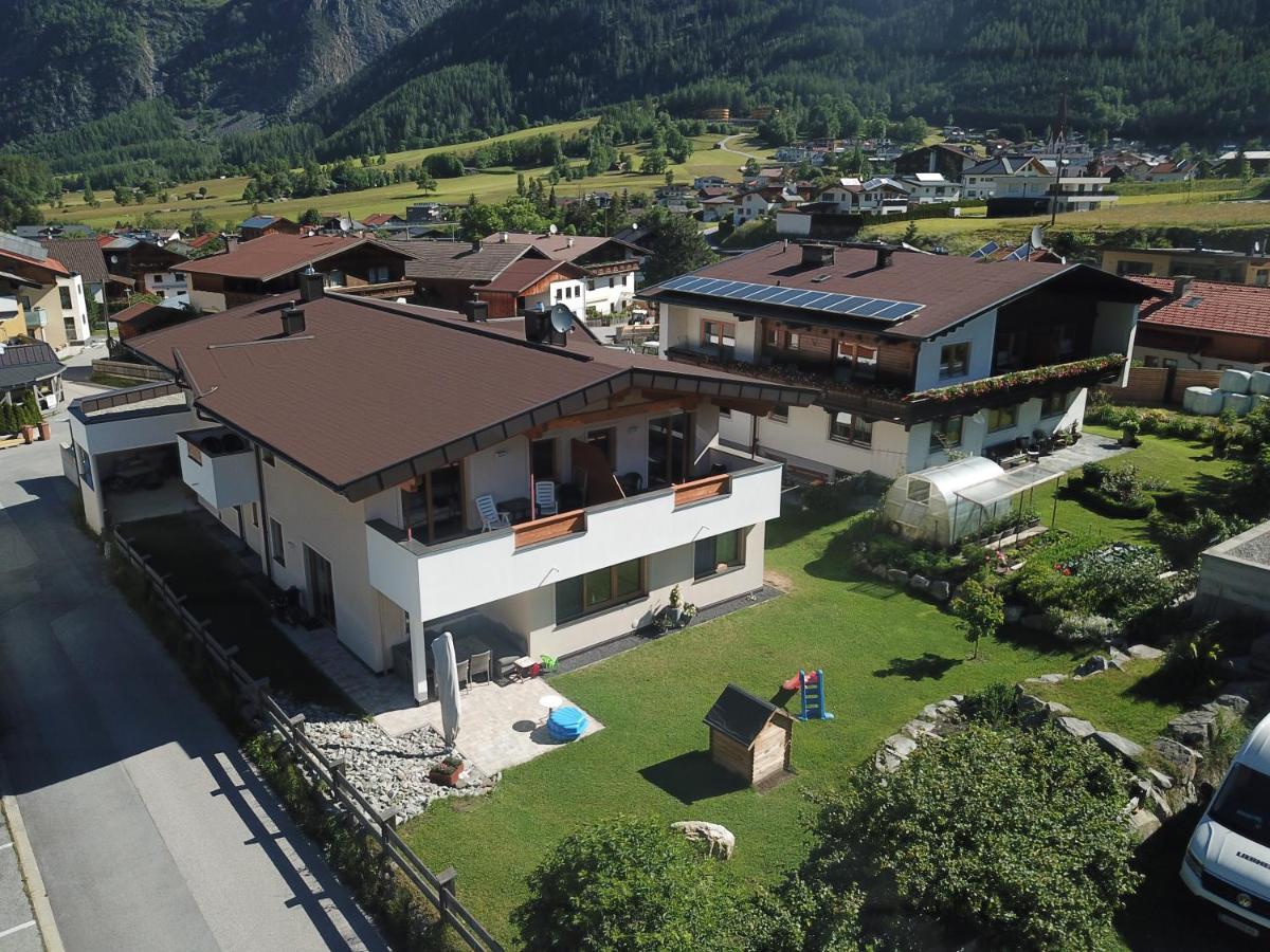 Appartement Bergkristall Umhausen Bagian luar foto