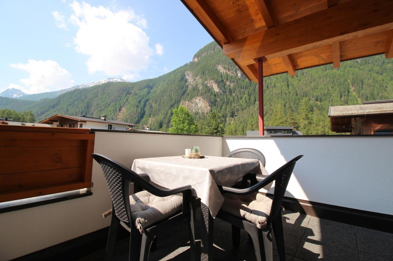 Appartement Bergkristall Umhausen Bagian luar foto